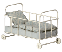 Lade das Bild in den Galerie-Viewer, Kinderbett, Mikro - Blau und Rosa