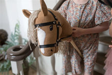 Lade das Bild in den Galerie-Viewer, Steckenpferd mit offenem Mund - verschd. Farben