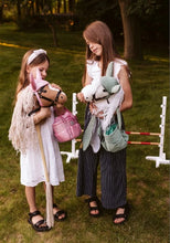 Lade das Bild in den Galerie-Viewer, Steckenpferd Zubehör - Putztasche, verschd. Farben