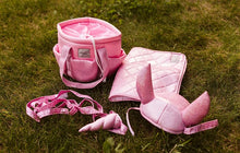 Lade das Bild in den Galerie-Viewer, Steckenpferd Sattelunterlage-Set, verschd. Farben