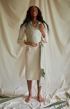 Lade das Bild in den Galerie-Viewer, Coracor Tragetuch - elastisch, Biobaumwolle, einfarbig, div. Farben