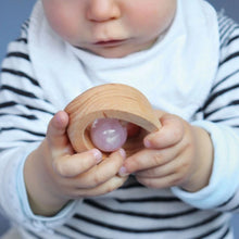 Lade das Bild in den Galerie-Viewer, Edler Rassel Greifling mit Rosenquarz ab 0 Monaten