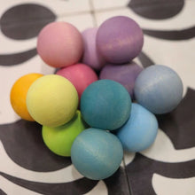 Lade das Bild in den Galerie-Viewer, Grimms Kugelgreifling pastell Babyspielzeug