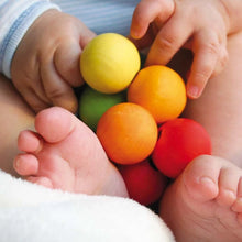 Lade das Bild in den Galerie-Viewer, Holz Babyspielzeug Kugelgreifling bunt