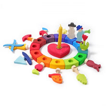 Lade das Bild in den Galerie-Viewer, Grimm's Stecker Tiere/Motto/Zahlen Geburtstagskranz/ Jahreszeitenkranz