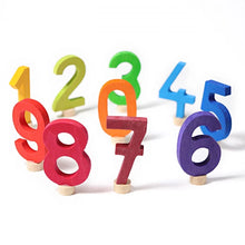 Lade das Bild in den Galerie-Viewer, Grimm's Stecker Tiere/Motto/Zahlen Geburtstagskranz/ Jahreszeitenkranz