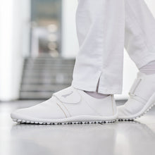 Lade das Bild in den Galerie-Viewer, Leguano CARE