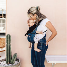 Lade das Bild in den Galerie-Viewer, The Night Fever