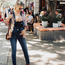 Lade das Bild in den Galerie-Viewer, The Night Fever